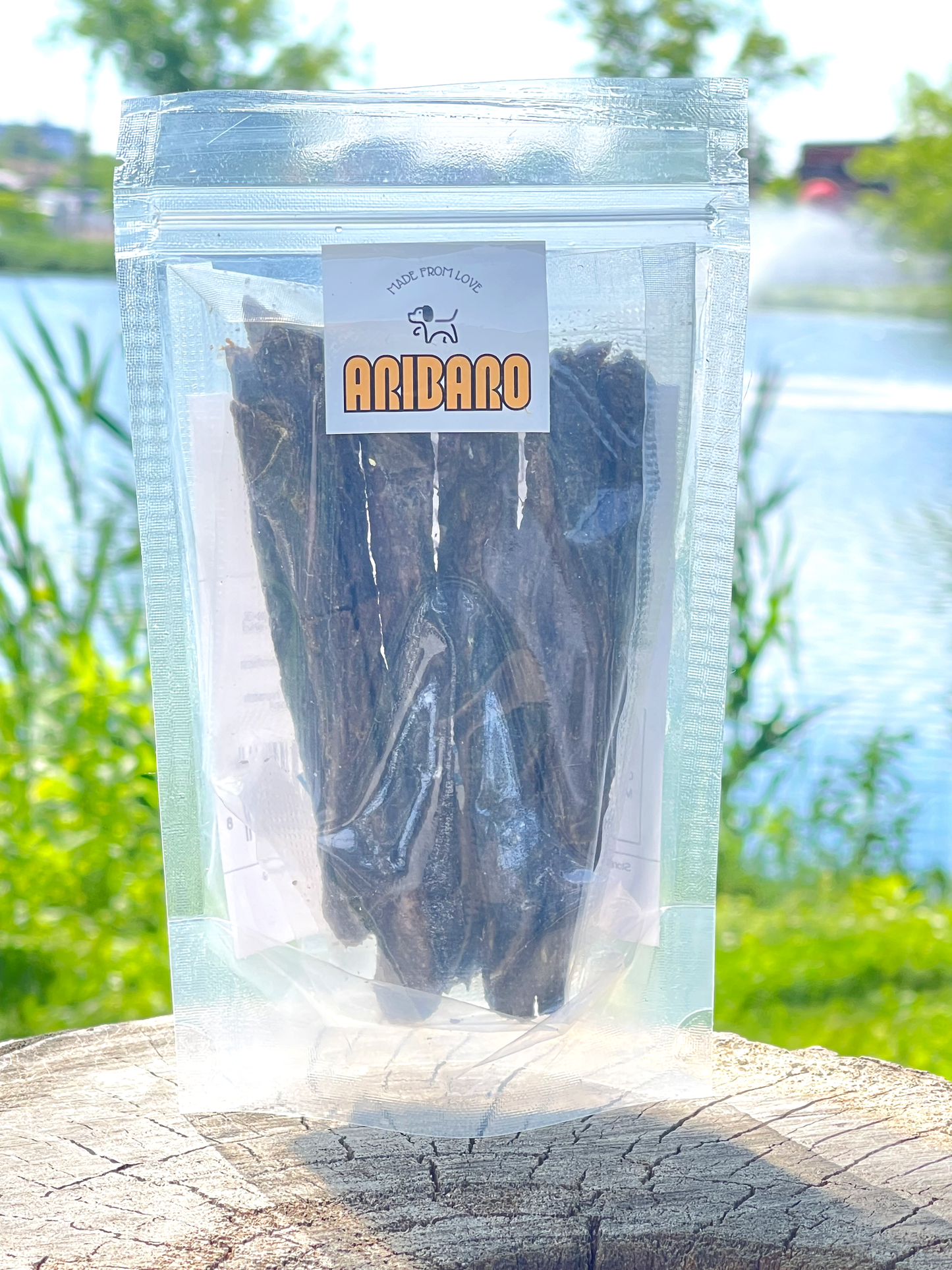 Aribaro Company Dehydrated Raw Fish and Broccoli Sticks